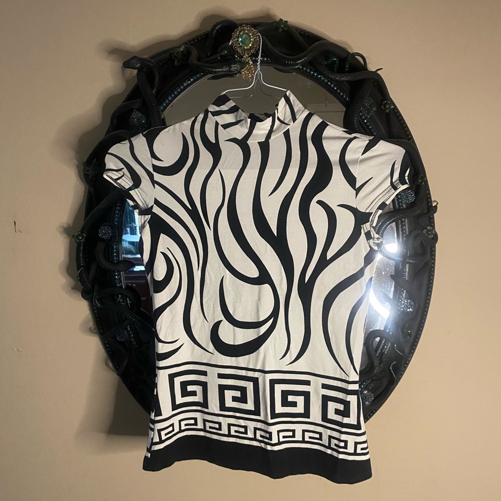 Black&White short sleeve turtle neck